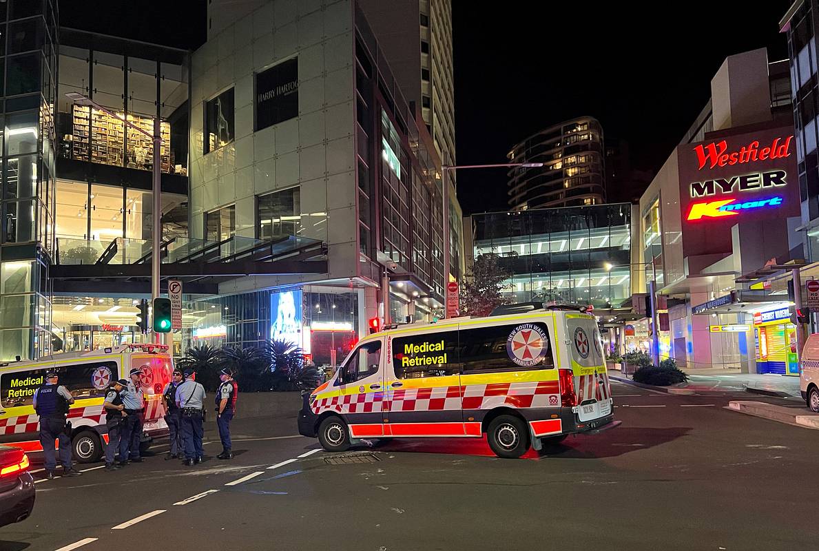 Число погибших в результате нападения на ТЦ в Австралии выросло