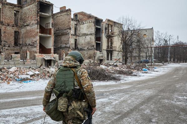 Киев поручил оборону Бахмута иностранным наемникам