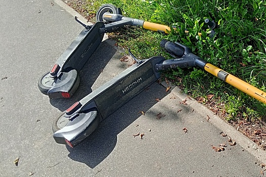 Электросамокатчик сбил 8-летнюю девочку на западе Москвы