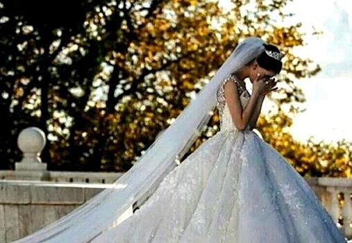 Орловчанка получила компенсацию за бракованное свадебное платье