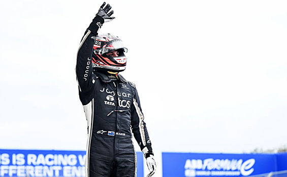 Формула E: Гонку в Майами выиграл Митч Эванс