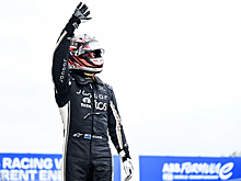 Формула E: Гонку в Майами выиграл Митч Эванс