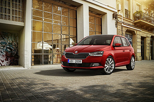 Skoda официально представила обновленную Fabia