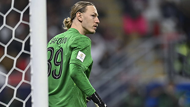 Сафонов опубликовал пост на трех языках после возвращения в Лигу чемпионов