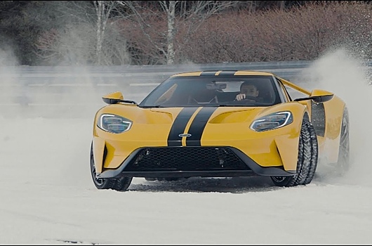 Видео: 14-летний подросток дрифтит на Ford GT