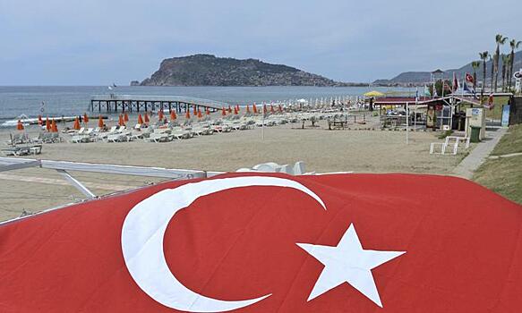 Из турецкого отеля внезапно выселили полтысячи отдыхающих
