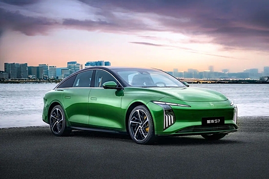 Запуск продаж лифтбэка Forthing S7 на российском рынке был перенесен