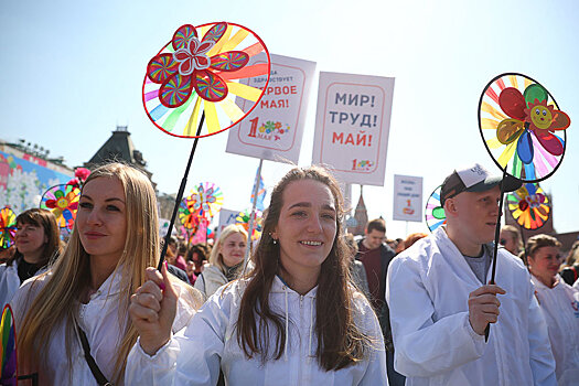 Нужно ли сокращать майские праздники