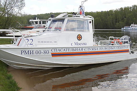 Количество спасателей увеличивают на водоемах в Москве в преддверии 30‑градусной жары