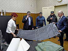 От носилок до плащ-палаток