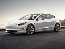 Электроника Tesla Model 3 отказала на скорости 133 километра в час