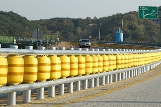 На российских дорогах появятся пластиковые отбойники