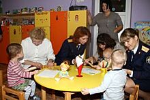 Сотрудники рязанского СК поздравили Дом ребенка со 100-летним юбилеем