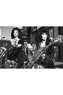 Наоми Кэмпбелл, Ким Кардашьян и Шер снялись в фотосесии для CR Fashion Book, в духе 1960-х