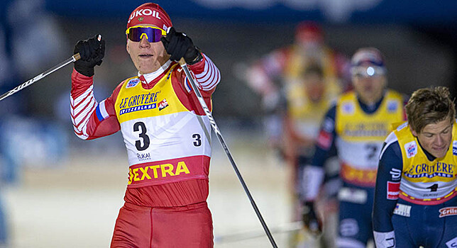 Большунов выиграл индивидуальную гонку на этапе КМ