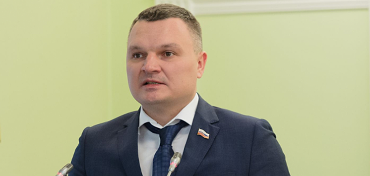 Томский депутат похвастался, что в бюджете 2020 года будут деньги на новогодние подарки детям