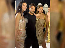 Российская модель Наташа Поли вышла на подиум в Милане