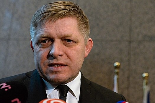 Экс-премьеру Словакии стало плохо на партийном съезде