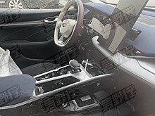 Замечен Geely Preface с гигантским поворотным дисплеем