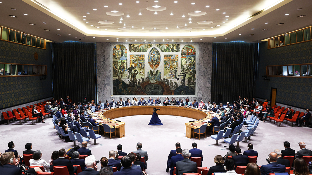 Медведев заявил о страхе ООН перед Советом мира Трампа