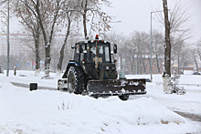 Самарцам помогают расчистить дворы и проезды от снега