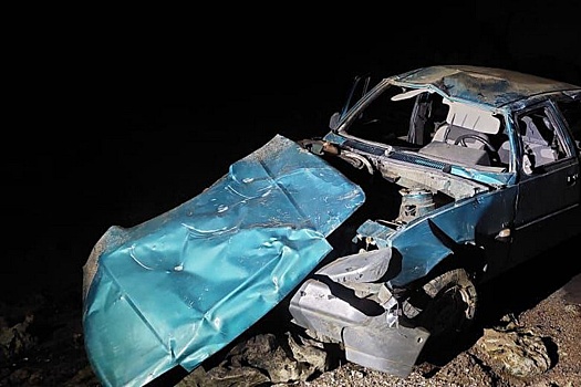В Крыму спасли людей из машины, упавшей в море с обрыва