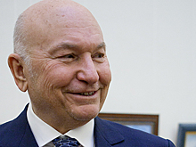 Лужков предложил свой вариант стабилизации рубля