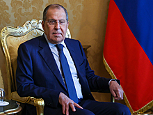 Лавров считает, что НАТО ведет себя агрессивно по отношению к России