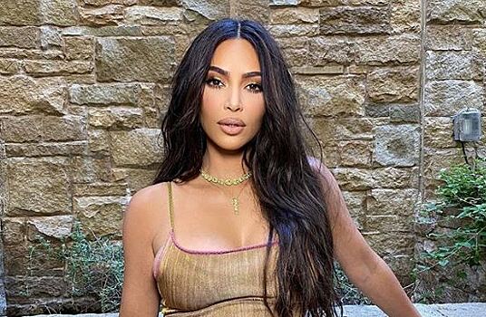 Кардашьян пожертвовала Карабаху миллион долларов