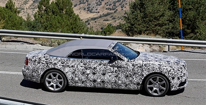 На фотографиях «засвечен» кабриолет Rolls-Royce Dawn