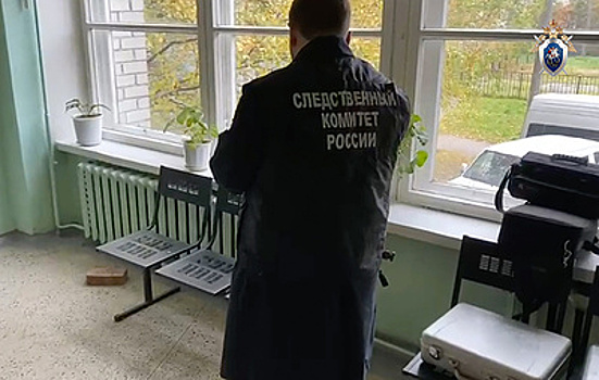 Число пострадавших при нападении на колледж в Архангельске выросло до трех