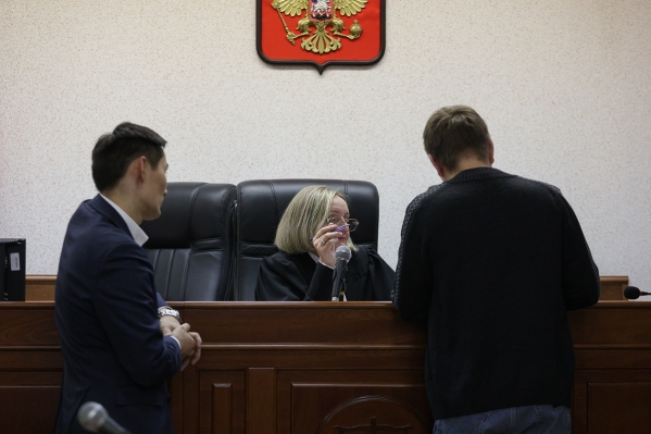 Суд в Псковской области продлил арест обвиняемому в попытке диверсии