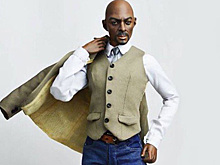 В сети засмеяли куклу самого сексуального мужчины года