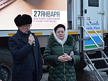 Екатеринбуржцам раздали «Блокадный хлеб»: «Вопросы о сдаче Ленинграда – кощунство»