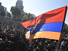 Haqqin (Азербайджан): кто повернет танки на Пашиняна?