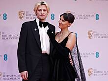 Звезда «Очень странных дел» рассказала о необычном предложении руки и сердца