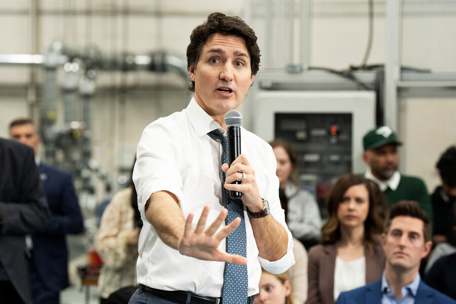 Justin Trüdo Üçüncü Dəfə Etimadsızlıq Səsverməsindən Uğurla Çıxdı