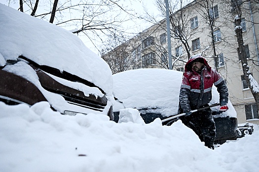 Прогнозы по циклонам января: за снегопадами придут морозы и штормовой ветер