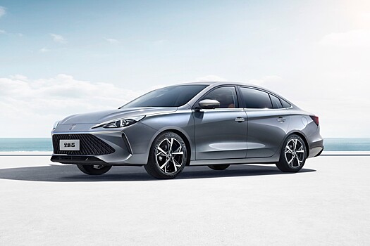 Roewe i5: второй рестайлинг бюджетного седана на фоне падения продаж