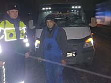 В Пензенской области инспекторы помогли шоферу сломавшейся машины