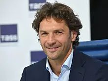 «Не хватает титулов». Сенников — о возможном продлении контракта Галактионова с «Локомотивом»