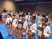 Спортивный центр "Космос" поздравил победителей соревнований по тхэквондо