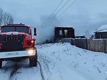 В Игринском районе при пожаре в деревянном доме погибли двое пенсионеров