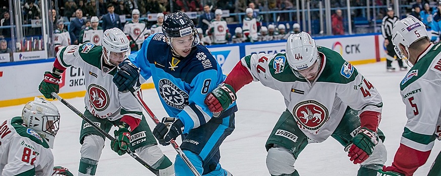 ХК «Сибирь» на домашнем льду одержал уверенную победу над «Ак Барсом», продолжив серию побед