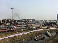 В Тяньцзине началась очистка территории склада