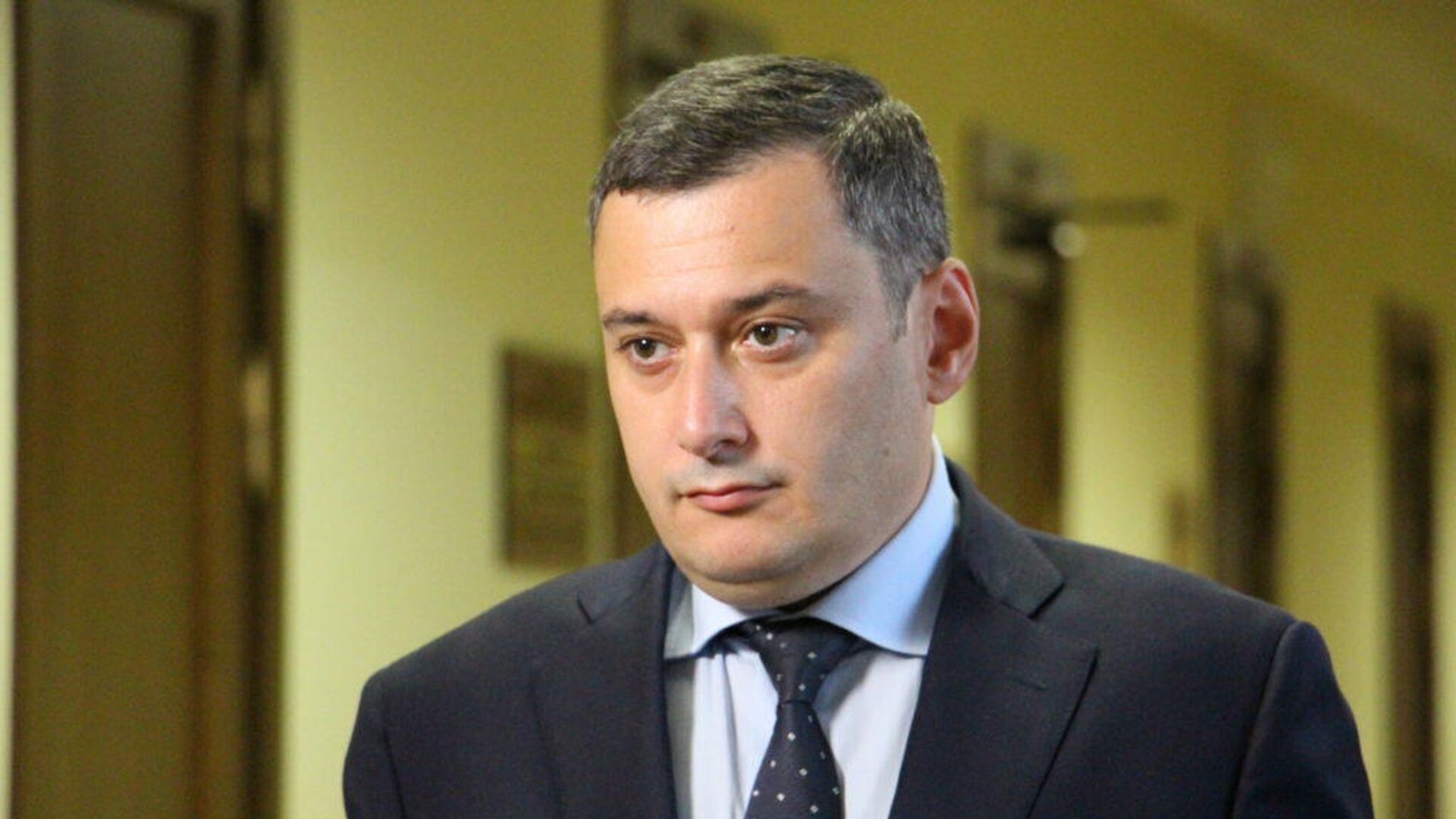 Хинштейн рассказал о состоянии пострадавших при ударе по пляжу в Курске