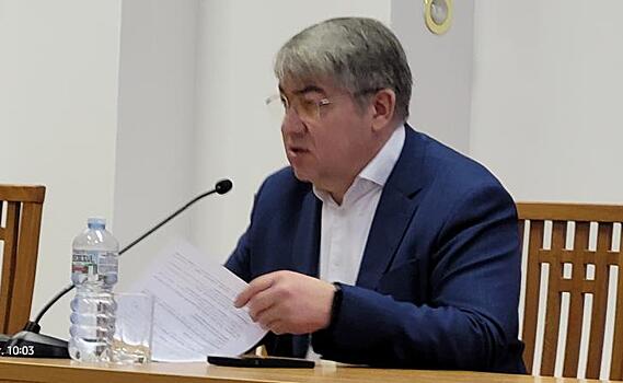 «Такие премии выплачиваются каждый год». Мэр Железногорска оправдал премии в 13,5 окладов