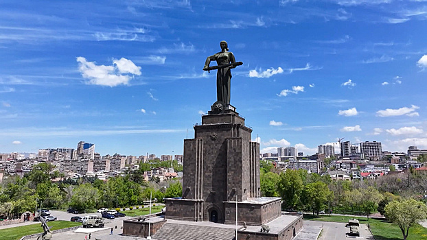 Мемориал в честь героев 89-й Таманской армянской дивизии открылся в Керчи