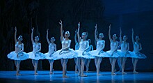 В Севастополе показали балет «Лебединое озеро»
