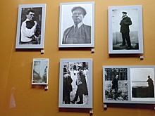 В метро без лаптей. В Есенин-центре открыта выставка о Есенине и Маяковском